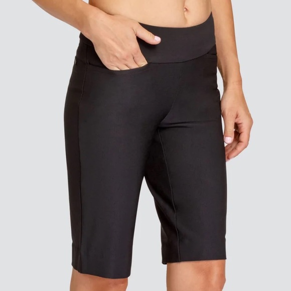 TAIL Mulligan pull on shorts in Onyx Black Size 6 EUC - Picture 1 of 16